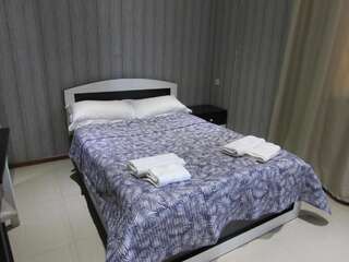 Отель Hotel Lux Тбилиси Двухместный номер с 2 отдельными кроватями-4